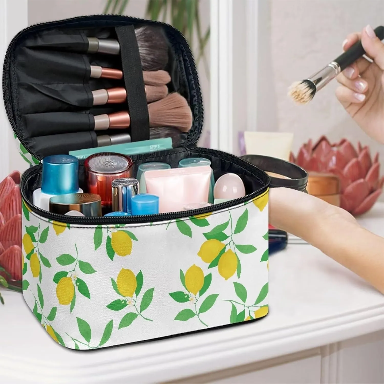 Uasibuni Lemon Cute Hanging Toiletry Bag for Women Travel Makeup Bag Organizer for Travel Essentials Accessories Cosmetic