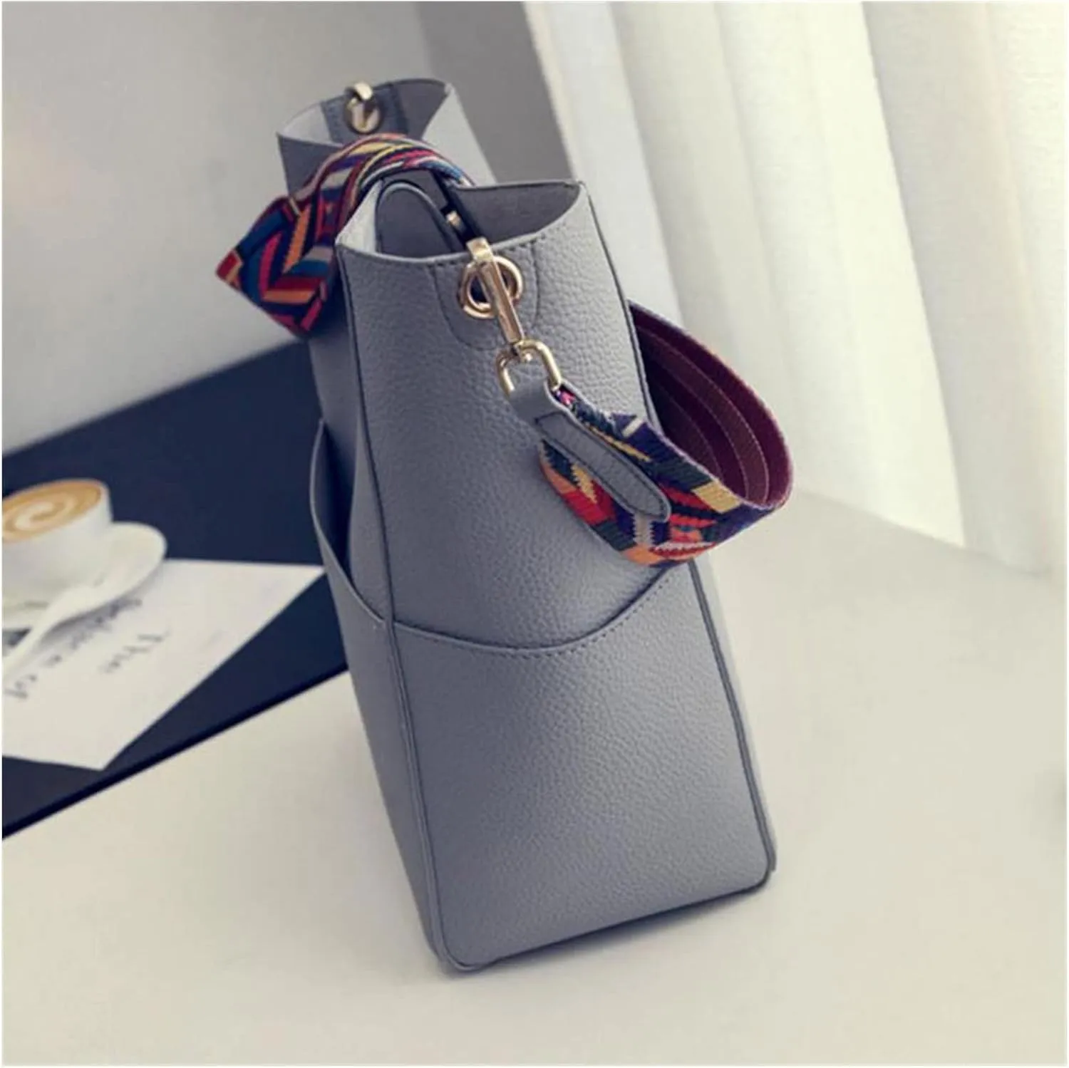 Women Handbag And Purse Large Capacity Colorful Strap Shoulder Bag Leather Bucket Crossbody Bags For Women Totes