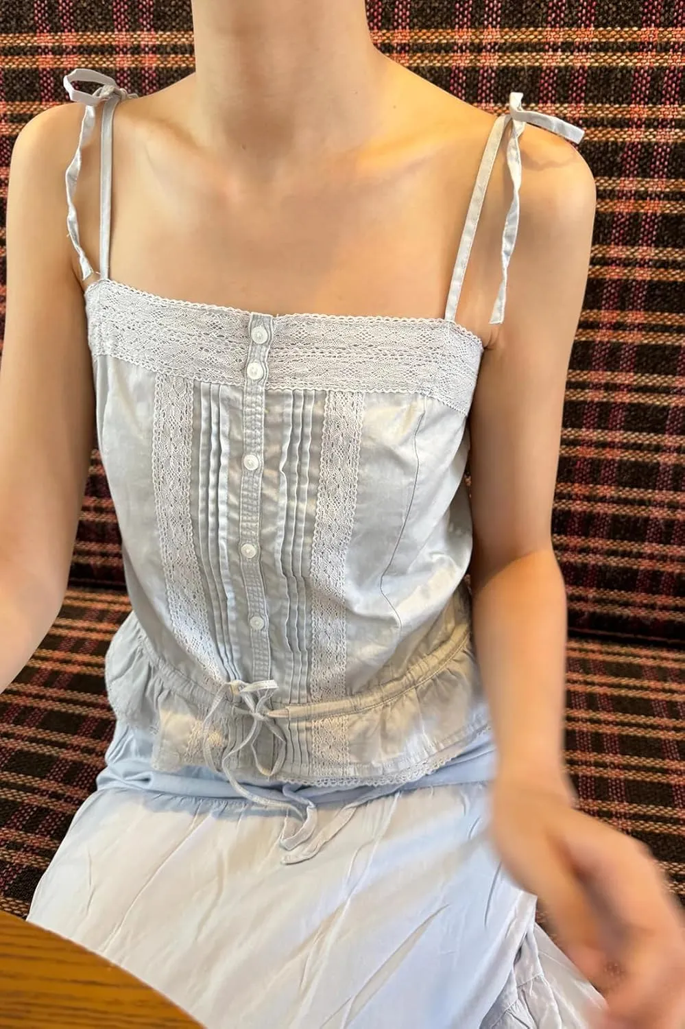 Womens Y2k Lace Trim Tank Top Boho Tie Front Camisole Sleeveless Slim Fitted Cami Going Out Shirts